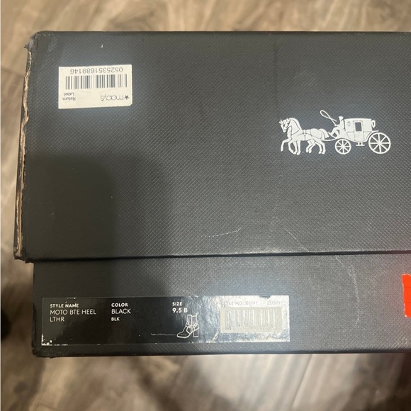 Only used twice authentic leather coach ankle boots - Picture 5 of 6